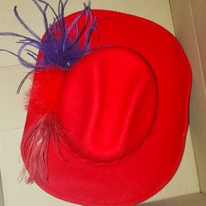 Wool Red Hat With Feathers